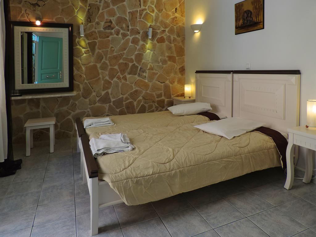 Sea Side Beach Hotel Kamári Стая снимка